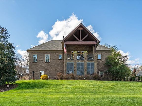 4th image of 2626 Fox Ridge Rd
