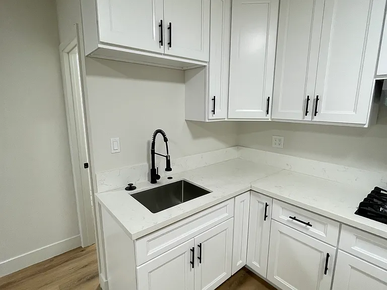 3707 Mayland Ave — Photo 6