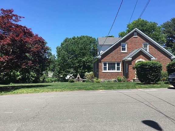 Side View Showing Large Double Lot