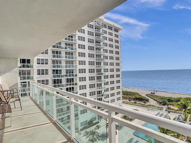 6917 Collins Ave #915 — Photo 16
