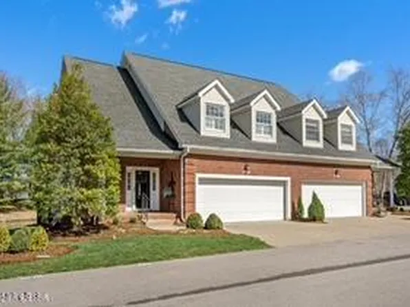 9011 Lyndon Lakes Pl, Lyndon, KY 40242
