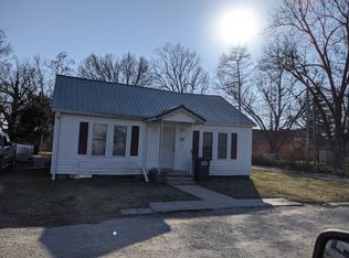 132 W Jackson St, Piggott, AR 72454