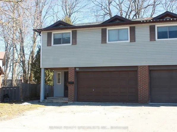 12 Woodgrove Ct, Barrie, ON L4M 5B6
