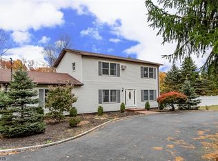 43 Pleasant Hill Rd, Randolph, NJ 07869