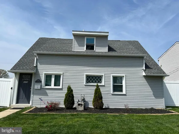 9304 Treaty Rd, Philadelphia, PA 19114