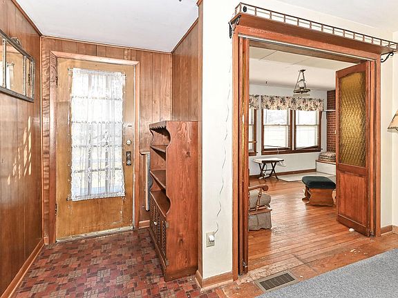 3rd image of 2917 South 67th STREET