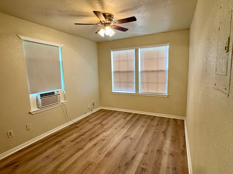 226 E Malone Ave — Photo 4