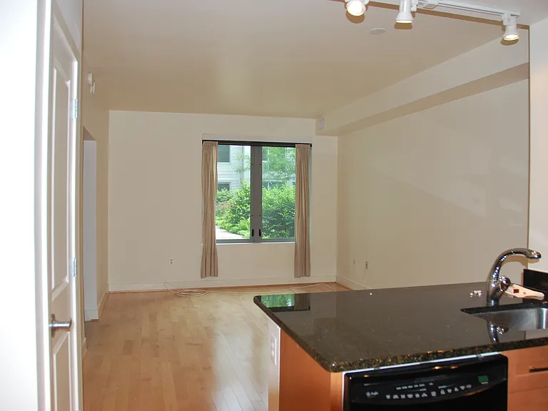 4101 Albemarle St NW #318 — Photo 5