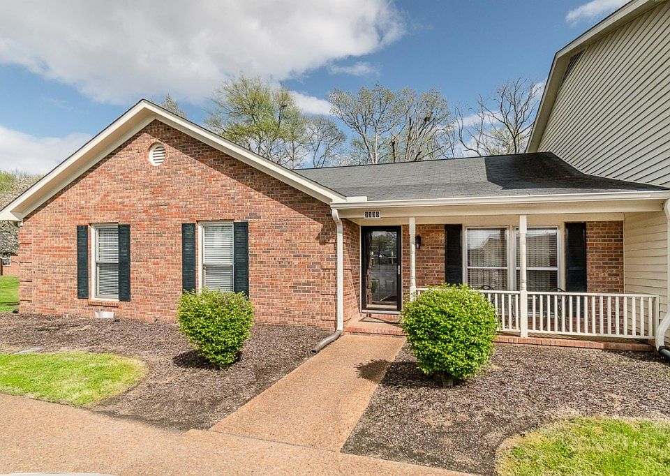 1st image of 2105 River Chase Dr