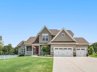 7695 Drake Ridge St, Kalamazoo, MI 49009