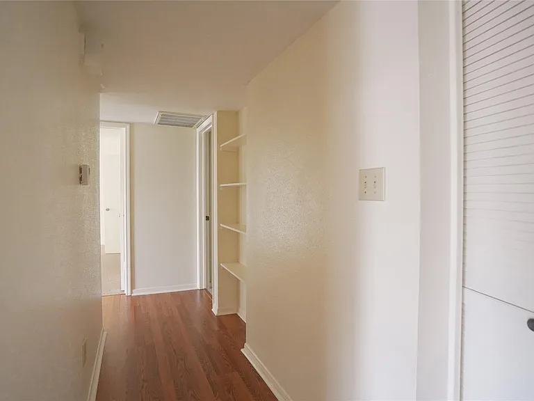 2121 Hepburn St #716 — Photo 12