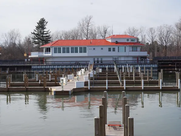 939 W Lake St, Tawas City, MI 48763