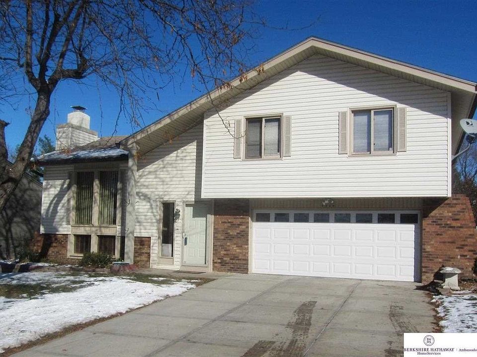 1st image of 2239 N 128th Cir