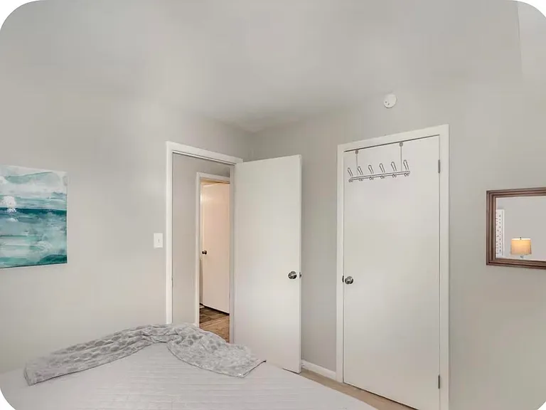 556 Allison Dr — Photo 15