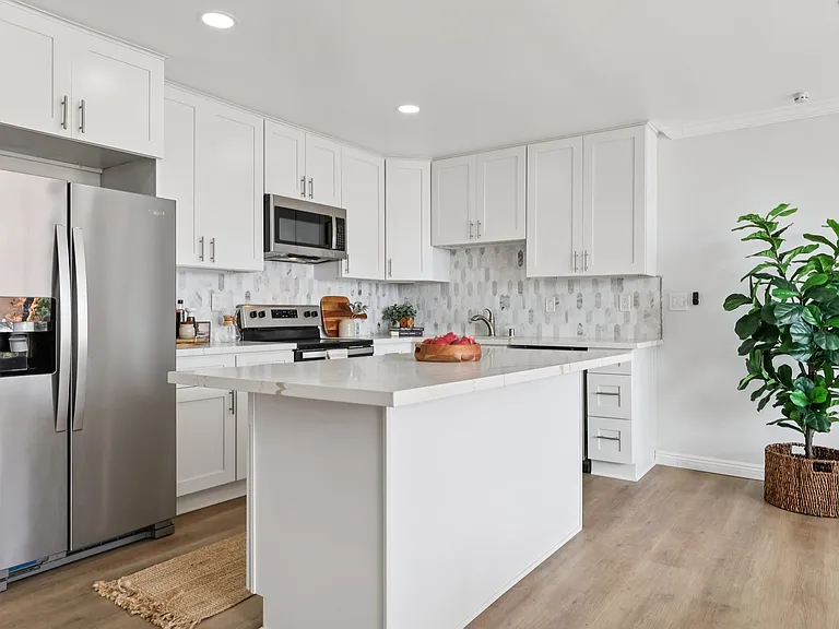 383 Bay Shore Ave #207 — Photo 6