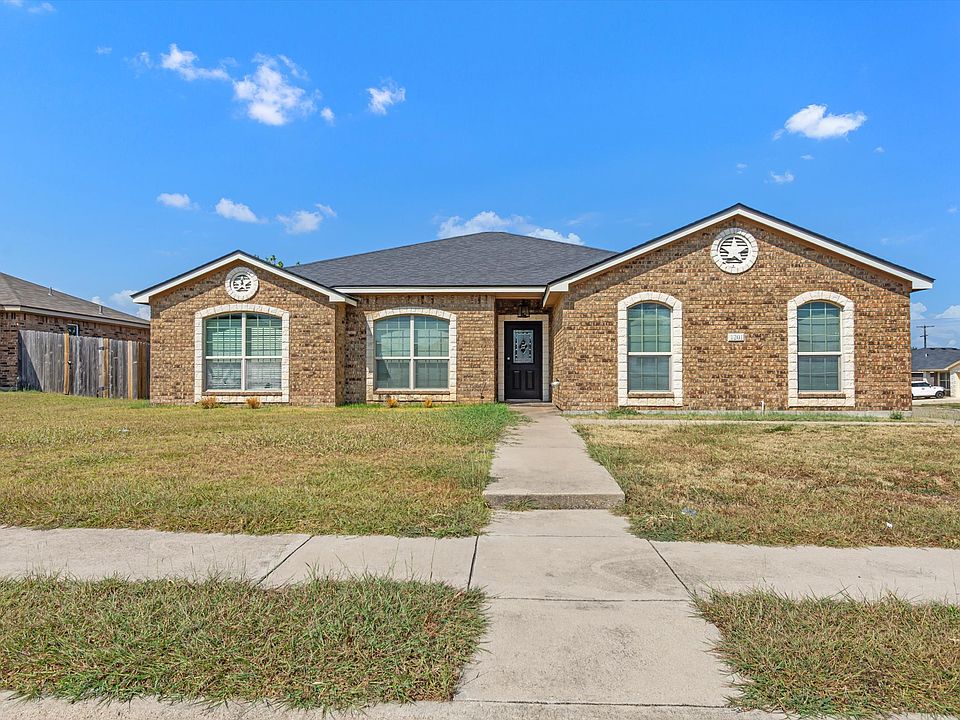 1st image of 1201 Vanguard Ln