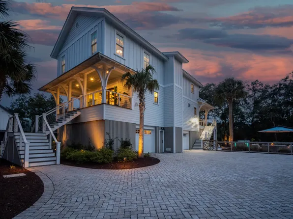 1648 Home Farm Rd, Mount Pleasant, SC 29464