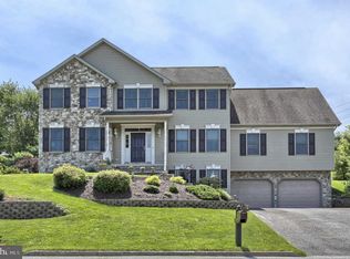 1250 Jill Dr, Hummelstown, PA 17036