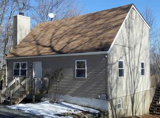 4316 Pine Ridge Dr, Bushkill, PA 18324