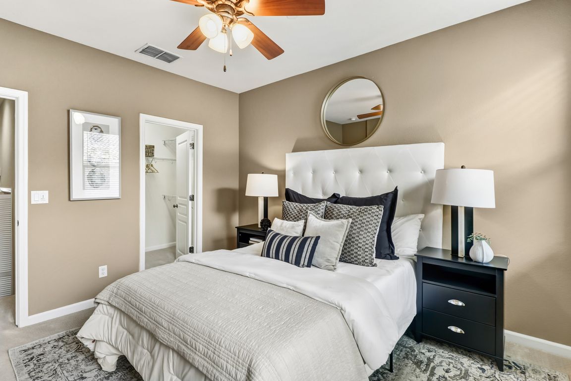 next background image