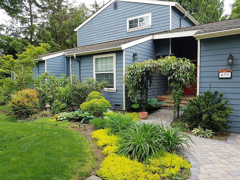 1st image of 675 Kalmia Pl NW