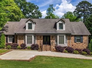2836 Overton Rd, Mountain Brook, AL 35223