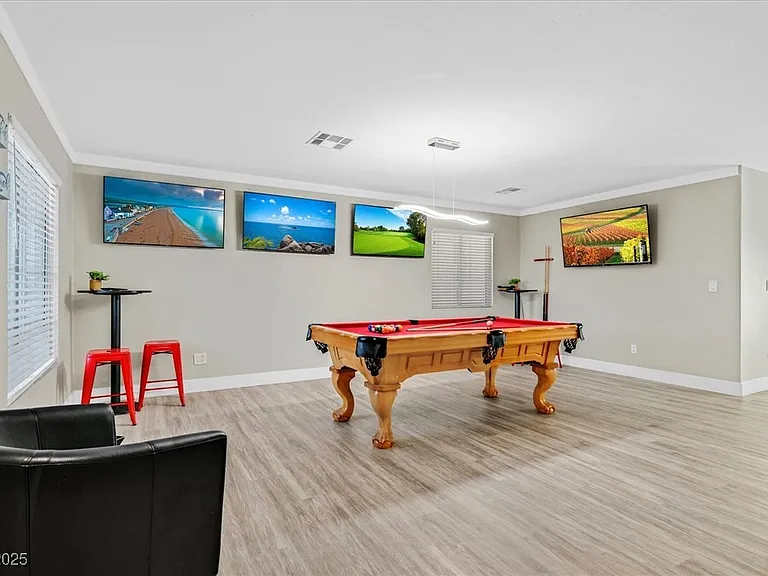 2735 Peekskill Ave — Photo 3