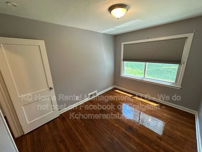 8419 Pennsylvania Ave — Photo 19