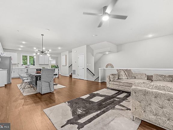 5th image of 3346 Watershed Blvd