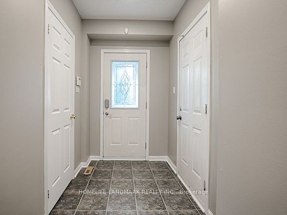 2nd image of 813 Stonehaven Ave