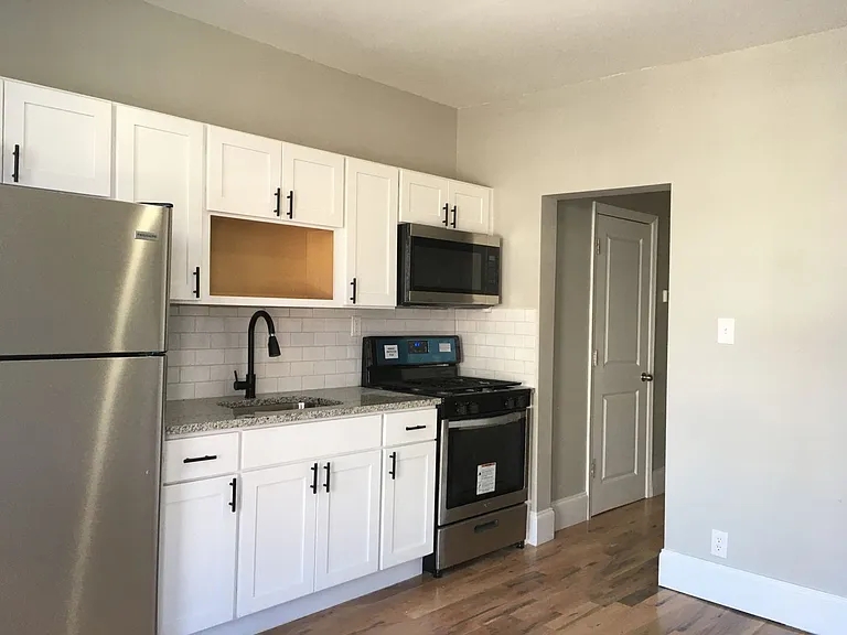 5222 W Girard Ave. — Photo 7