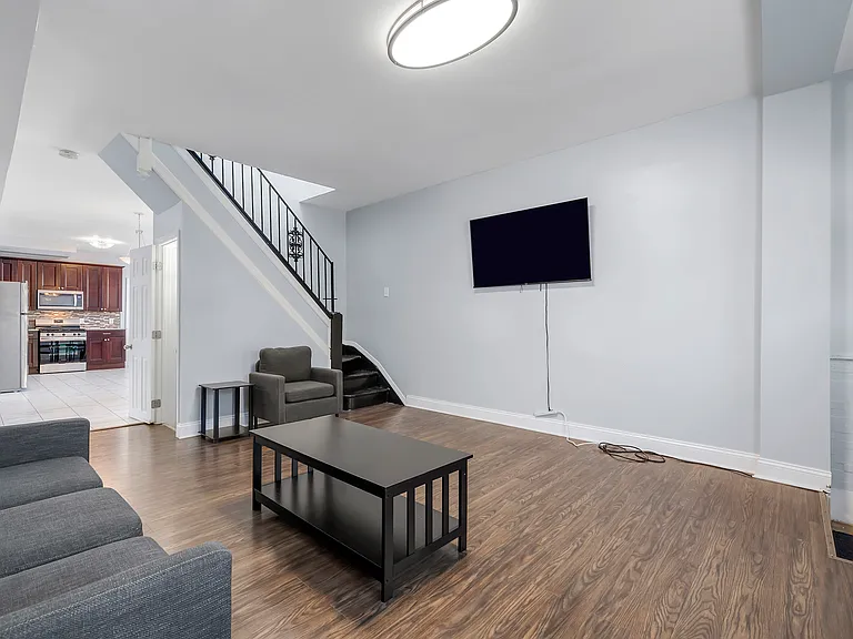 1713 E Lafayette Ave #1-2-4 — Photo 2