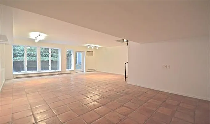 Rented by Maz Group NY | media 22