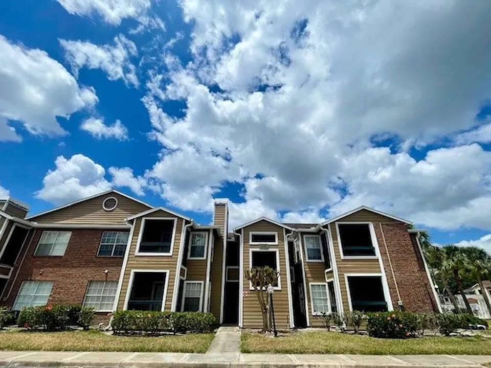 4350 Perkinshire Ln #Q-101