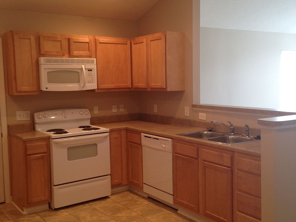2nd image of 8203 Kathleen Cir