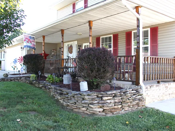 106 Amanda St, South Pt, OH 45680