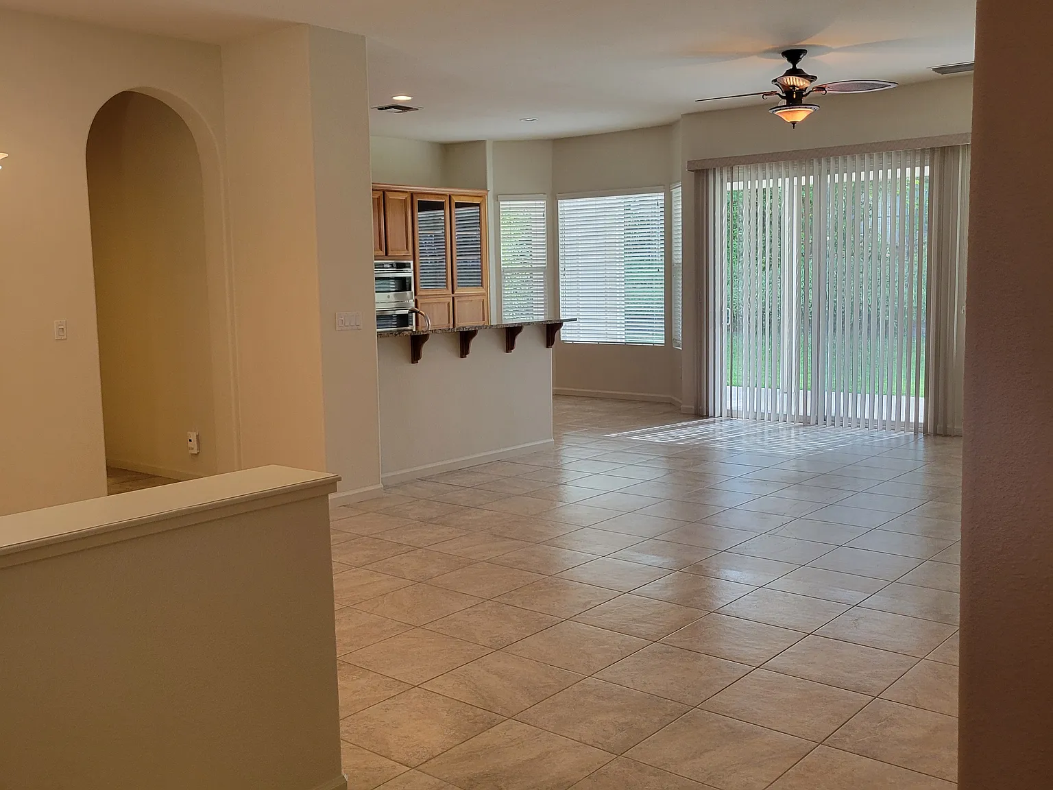 2 bed, 2.5 bath, 1880 sqft, $2,700 — Photo 3