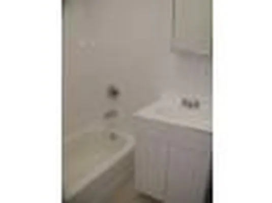 Rented by J Misrahi Realty Corp | media 33