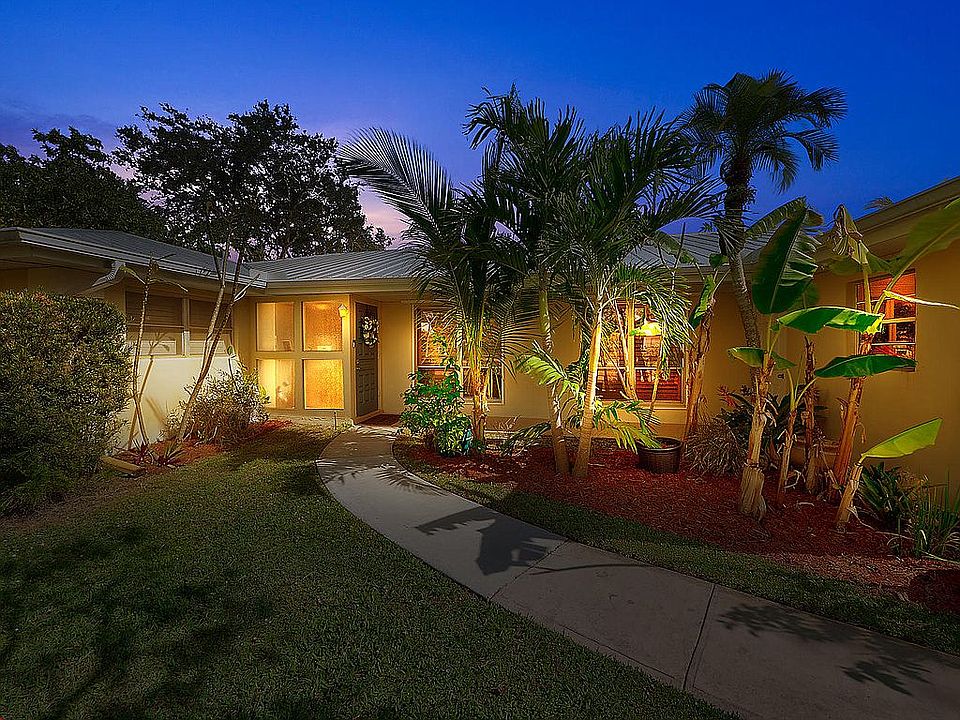 1st image of 153 NE Naranja Ave