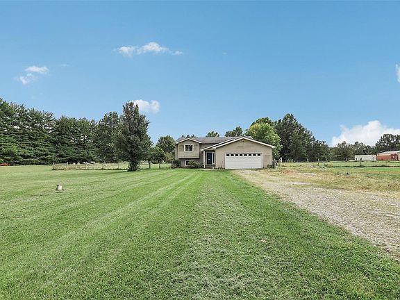 2nd image of 298 Yaeger Lake Trl