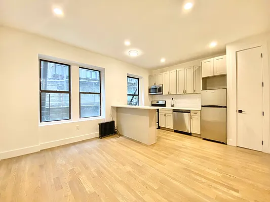 Rented by Bohemia Realty Group | media 1