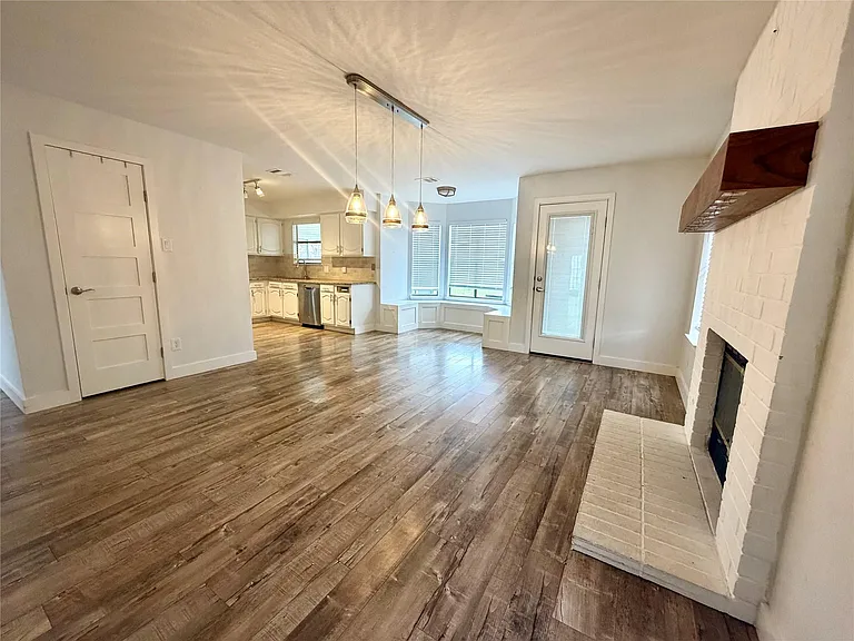 17844 Park Valley Dr — Photo 9