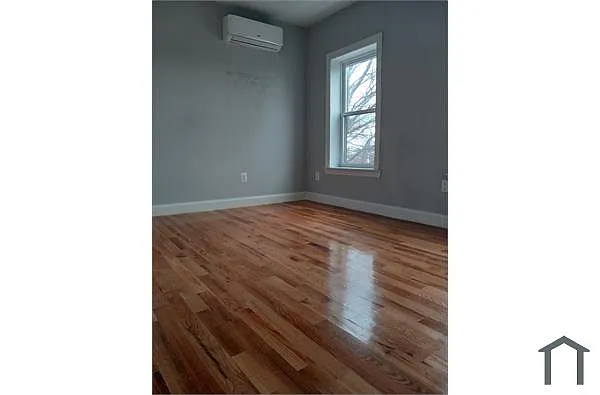 Building Photo - 351 Mulberry St #3