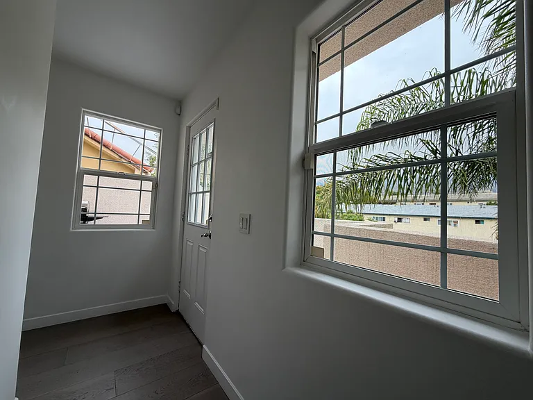 574 E Palm Ave #105 — Photo 48