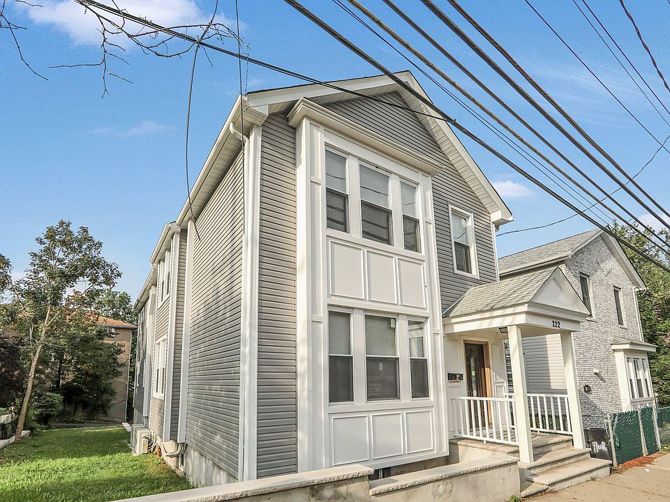 1st image of 222 Myrtle Ave Floor 1