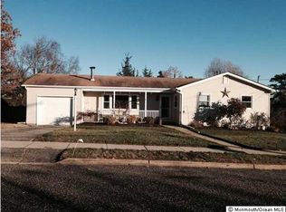 21 Amherst St, Lakewood, NJ 08701