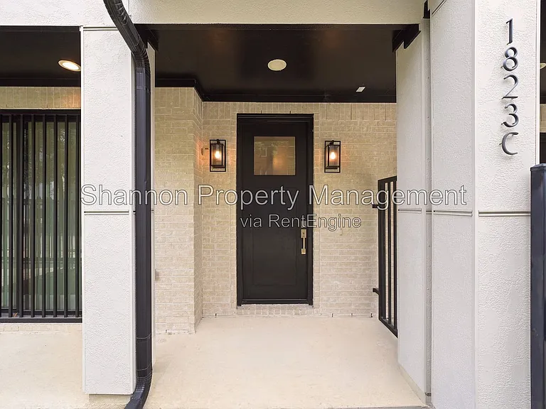 1823 Prospect St #C — Photo 5