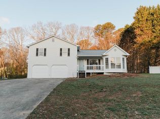 297 Graison Ln, Dallas, GA 30157