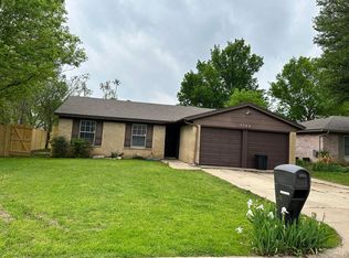 5708 Macdougall Dr, Haltom City, TX 76148