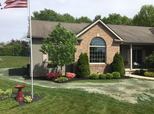 3749 Timbercrest Ct, Erie, PA 16506